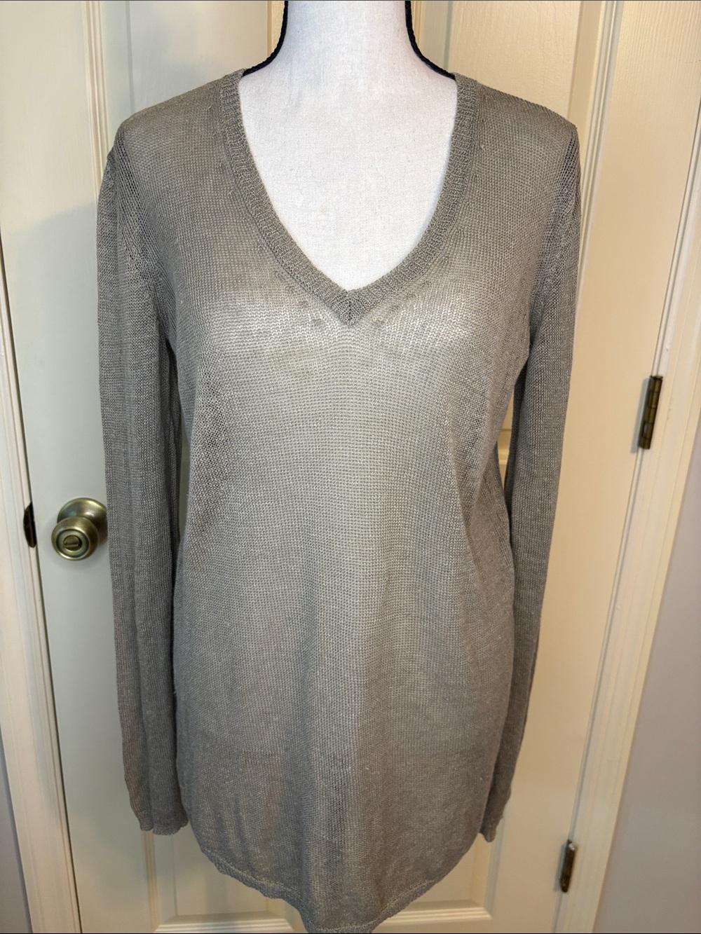 ANNECLAIRE Linen V-Neck Sweater Made in Italy size M